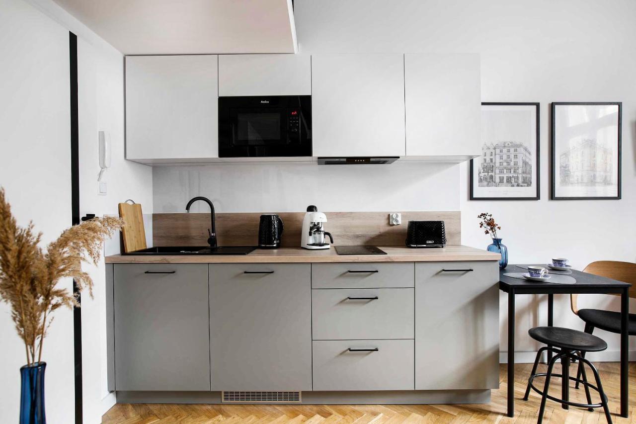 Charming Studio With Kitchen - Old Town, Main Station Krakow Exterior photo